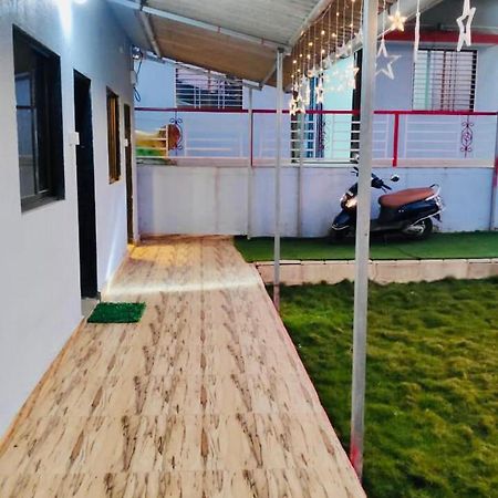 Hotel Sai Farm Karjat Esterno foto