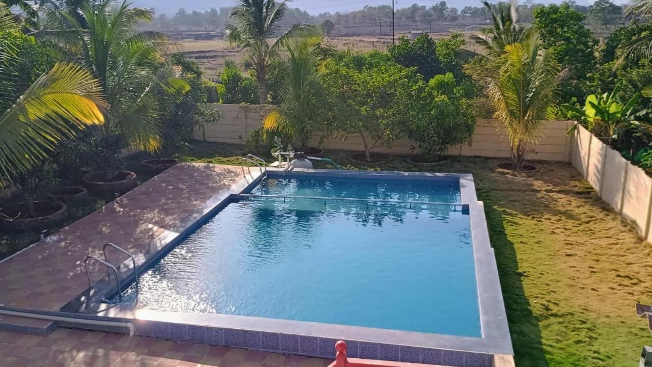 Hotel Sai Farm Karjat Esterno foto